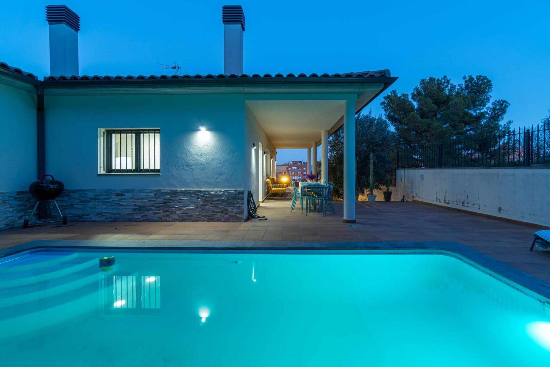 Jouvacations Villa Domenec Figueres  Exteriör bild